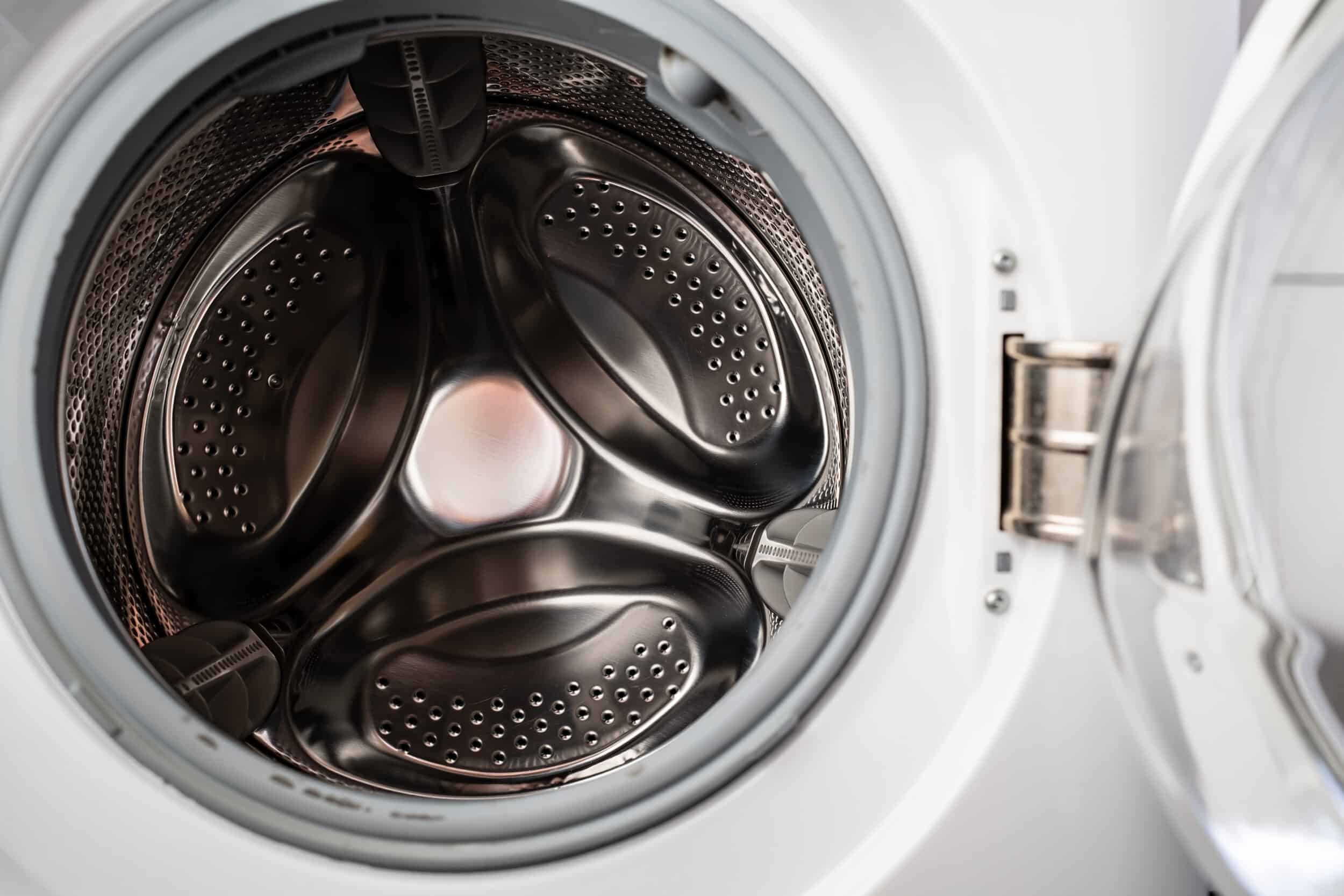 Pourquoi il est important de laisser la porte de votre lave-linge ouverte après chaque lavage